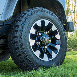 Land Rover Defender Alloy & Steel Wheels