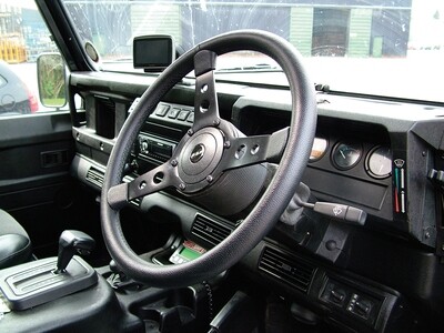 Mountney Steering Wheel for Defenders & Series - 14" or 15"