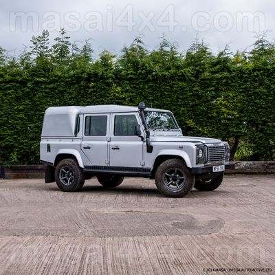 2005 Land Rover Defender 110 Crew Cab TD5 Special Vehicle - Silver