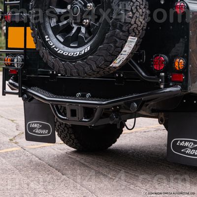 NAS Rear Step - US version with receiver (for Defender 90/110) - Zinc Plated & Powder Coated