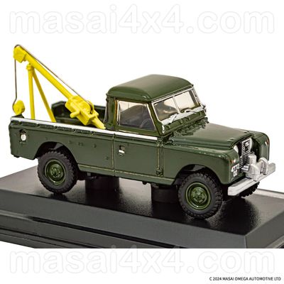Green / Series 2 Tow Truck Diecast 1:76 Scale Model