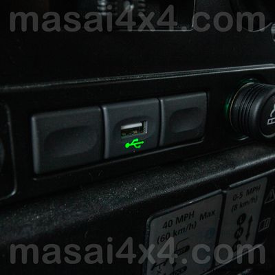 USB Switch Socket 12v Quick Charge 3.0 TD5 Type - Fits Defender