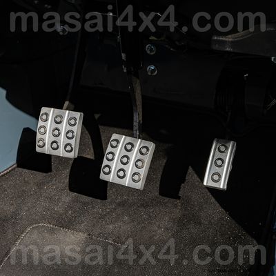 Billet Aluminium Pedal Cover Kits for Land Rover Defender (1999-2016) Billet Aluminium Pedal Cover Kits for Land Rover Defender (1999-2016)