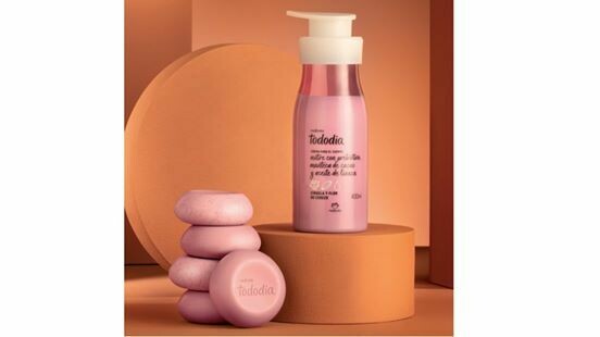 KIT CREMA HIDRATANTE Y 5 JABONES