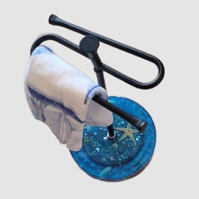 Peggy&#39;s new Towel Holder with Resin Base
