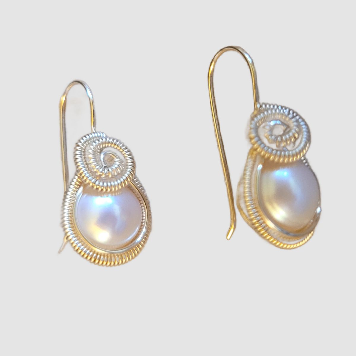 Pearl and 14k Gold Earrings Pearl and 14k Gold Earrings