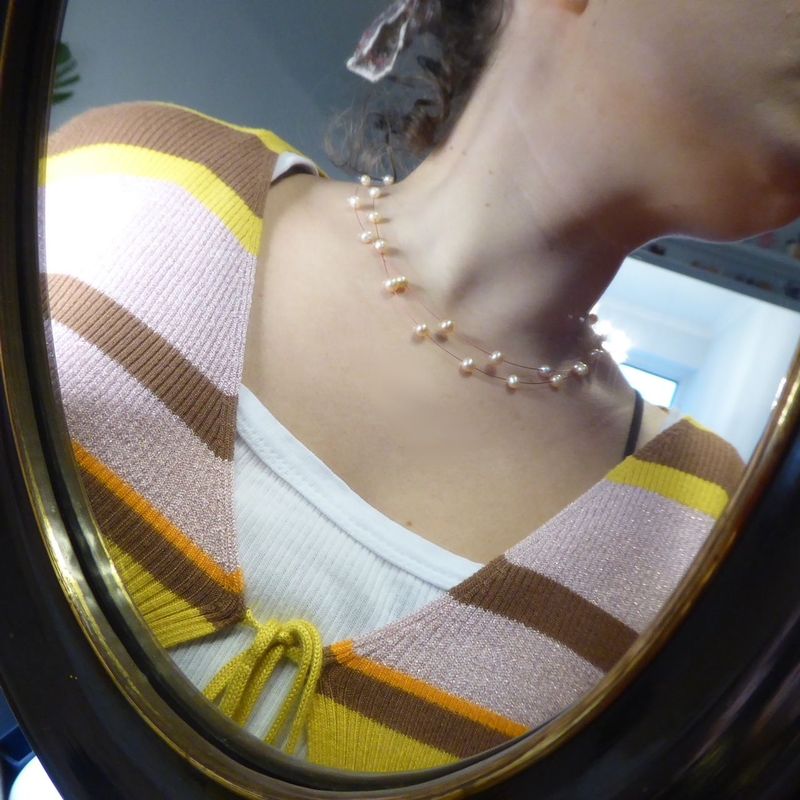 "Schwebende" Perlen - doppeltes Collier