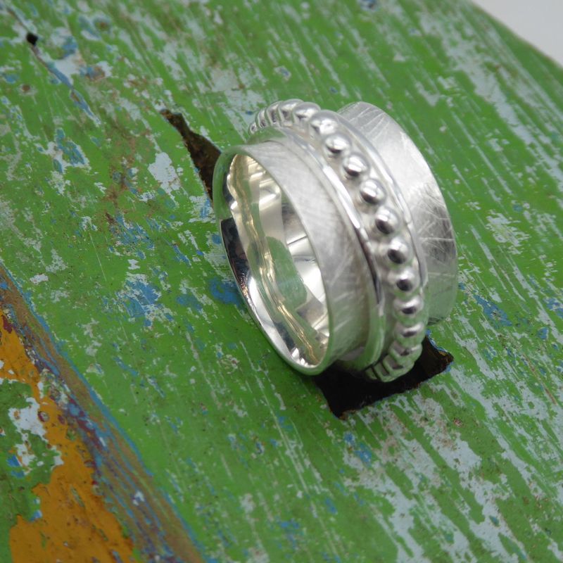 Drehring „Kunstvoll“ aus edlem Sterling Silber Drehring „Kunstvoll“ aus edlem Sterling Silber