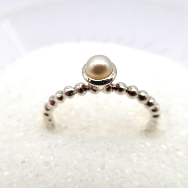 PERLA- Sterling Silberring mit Süßwasserperle PERLA- Sterling Silberring mit Süßwasserperle