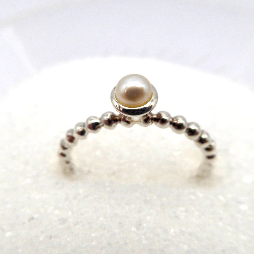 PERLA- Sterling Silberring mit Süßwasserperle PERLA- Sterling Silberring mit Süßwasserperle