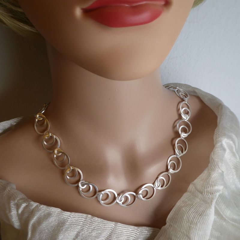 Kreiswirbel – Collier aus Feinst SILBER