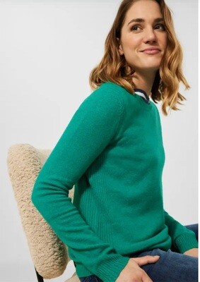 Cecil Emerald Green Sweater