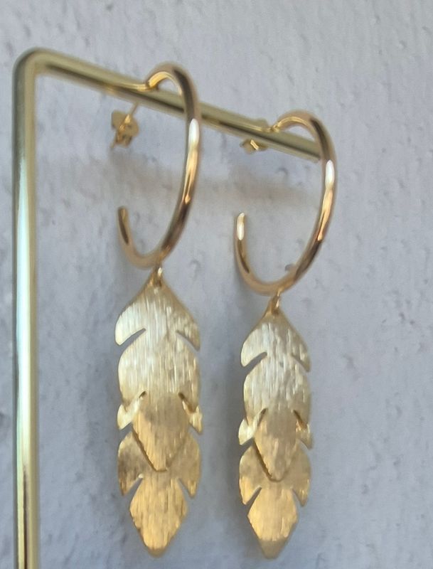 Leaf Hoop Gold