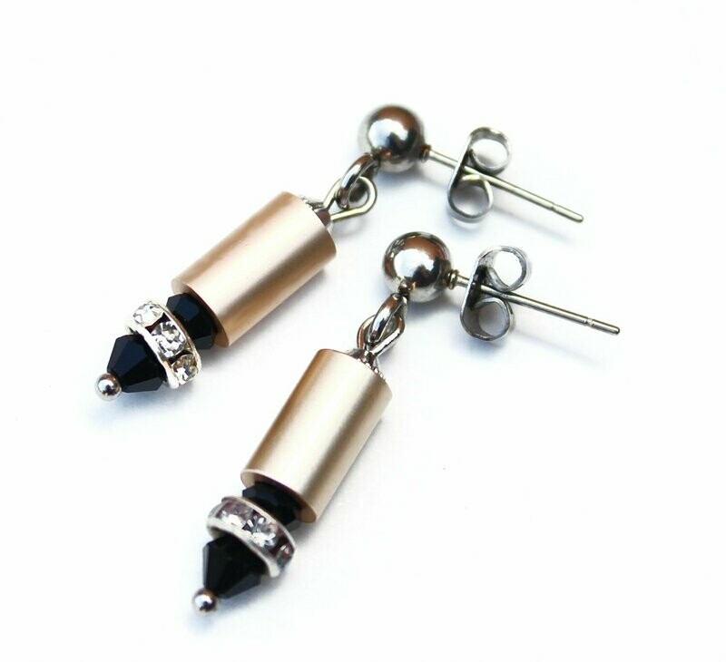 Aluminium Ohrstecker Sand mit Strass
