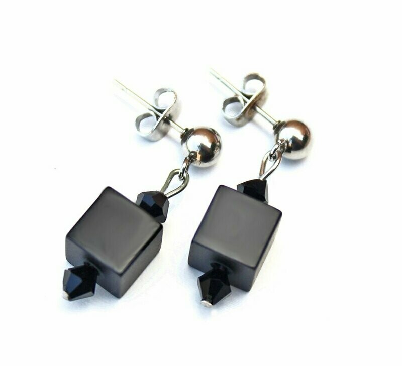 Aluminium  Würfel Ohrstecker Schwarz