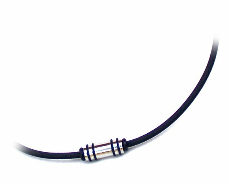 Sportliche Edelstahl Walze mit Streifen