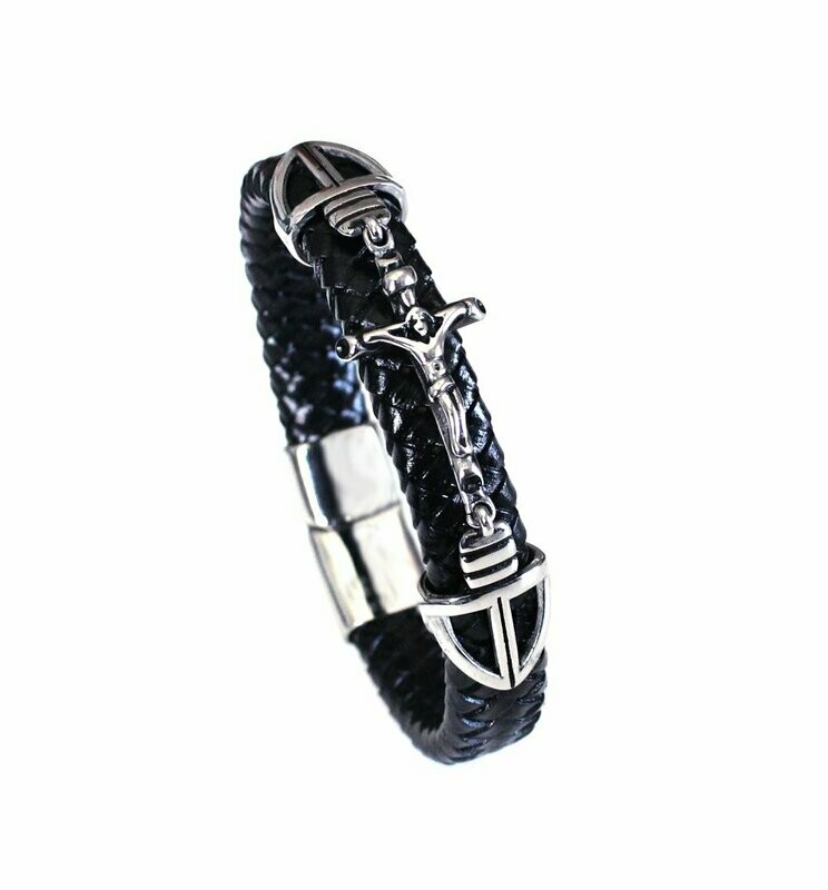 Geflochtenes Lederarmband mit Jesuskreuz