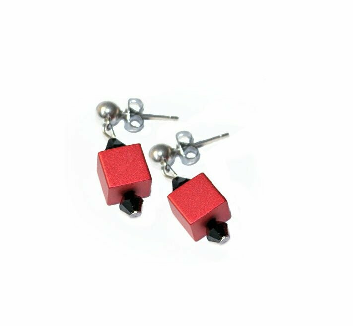 Aluminium  Würfel Ohrstecker Rot