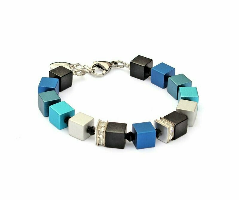 Elegantes Würfelarmband in Jeansblau, Türkis & Schwarz