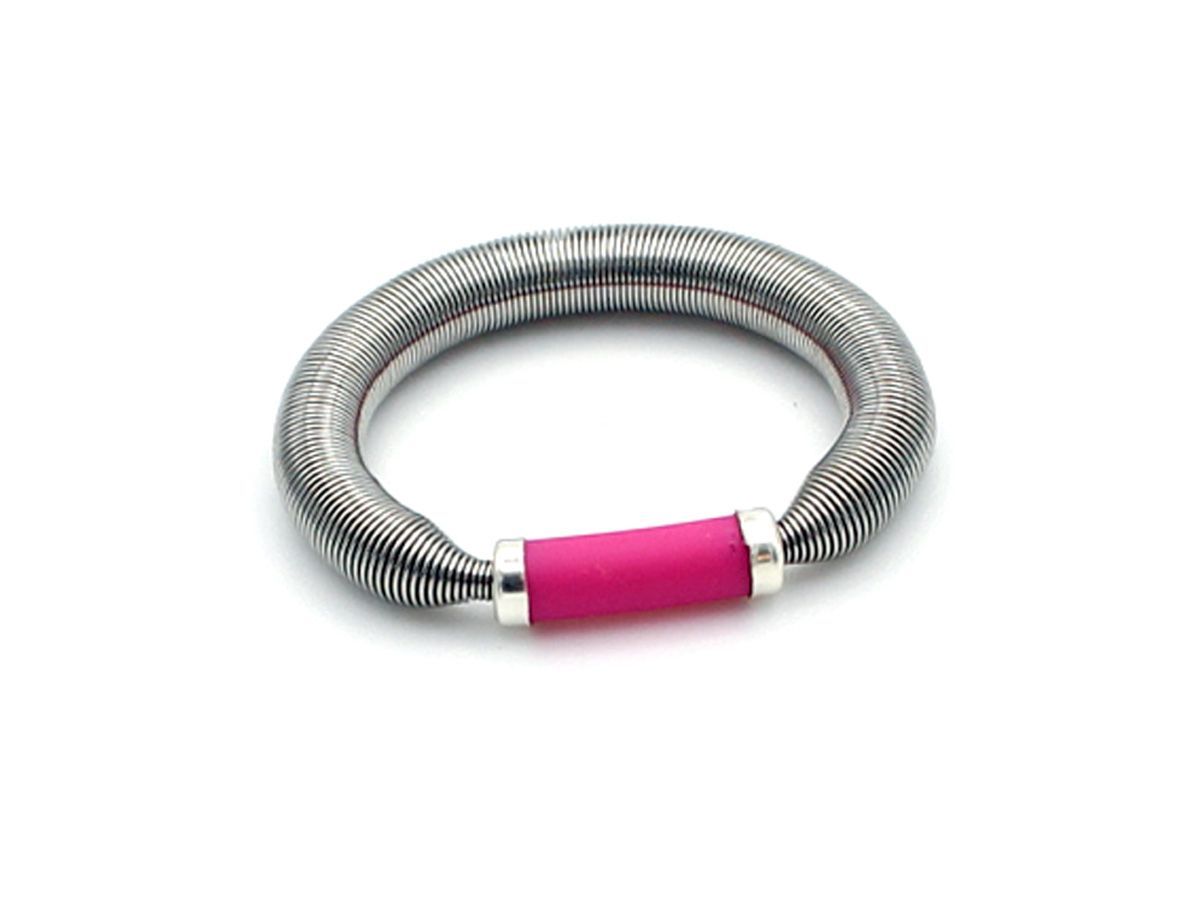 Edelstahl Stretch Ring mit Kautschuk in Magenta