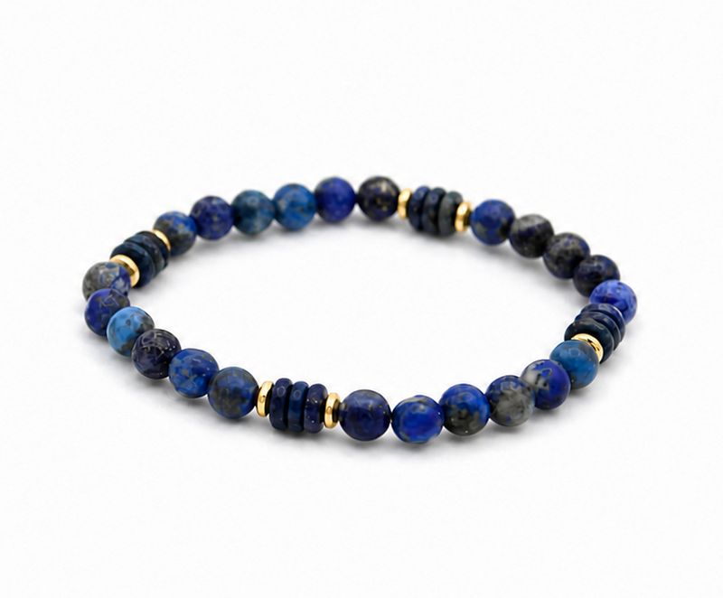 Lapis-Lazuli-Armband mit goldfarbenen Hämatit-Details