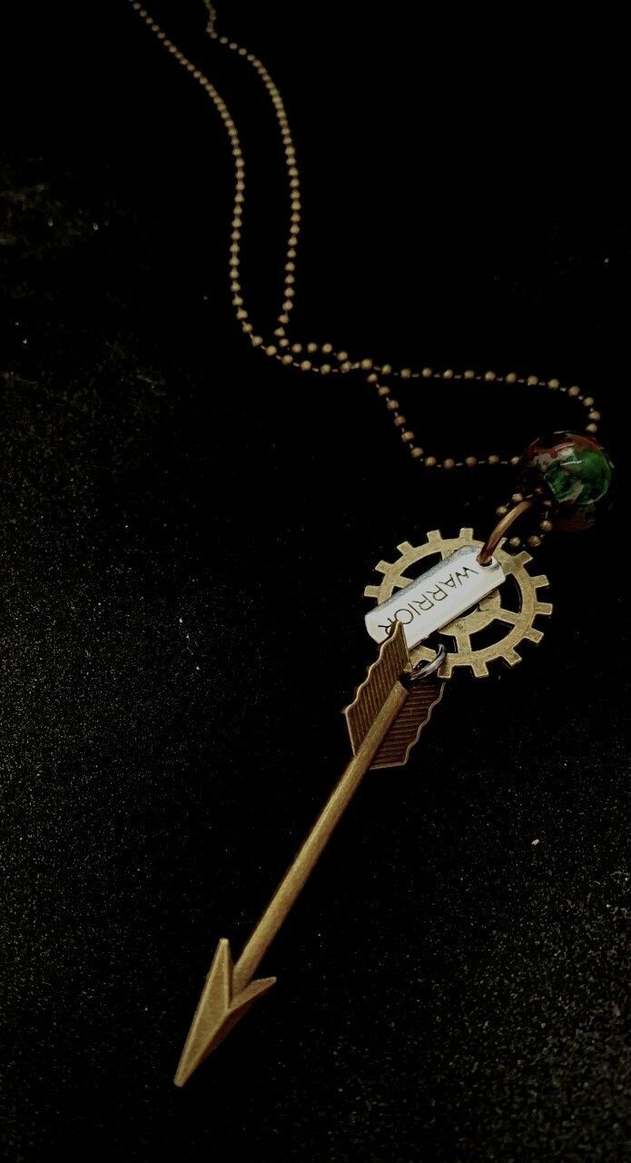Mens steampunk arrow chain
