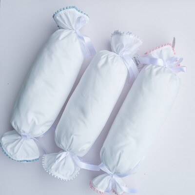 Cojin de Bebe Cilindrico Dacron Blanco con Borla 13*15