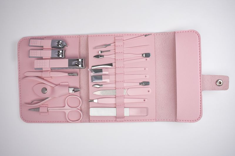 Set De Manicure De Bolsillo De Acero 16 Pzas
