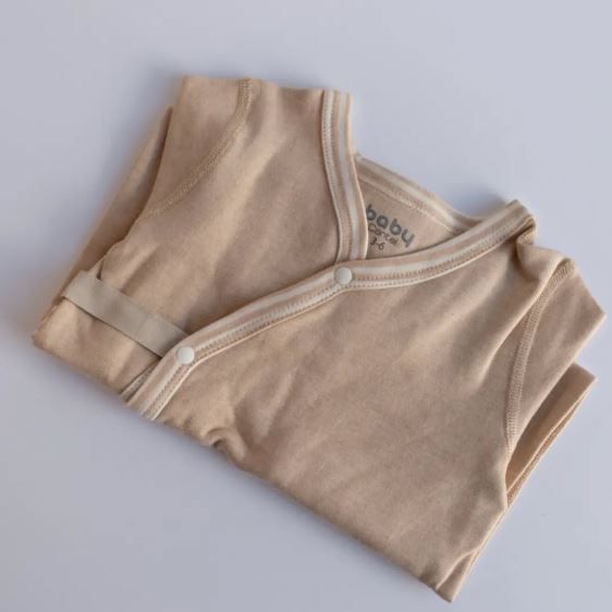 Romper Con Ribbed Algodón Orgánico Solido Beige Romper Con Ribbed Algodón Orgánico Solido Beige