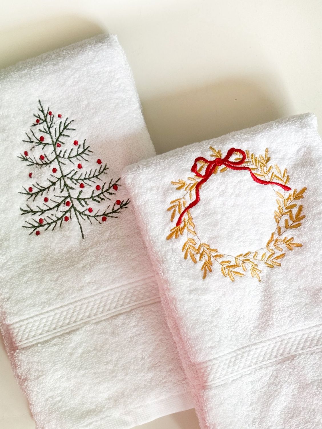 toalla prive manos blanco bordado navidad 2025 toalla prive manos blanco bordado navidad 2025