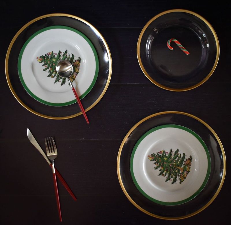Set de 4 platos de vidrio 10.5" con borde  dorado