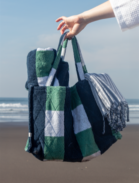 BOLSA DE TOALLA LISTADA CON FORRO CHINILLA