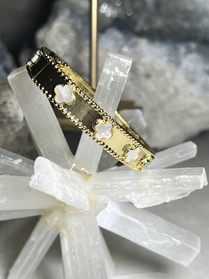 MOP Clover Cuff Gold