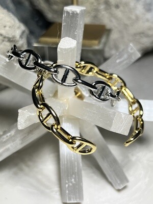 Hermy Chaine Cuff