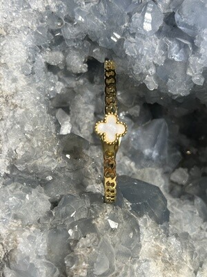 MOP Clover Bangle