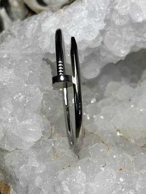 Carti Nail Cuff