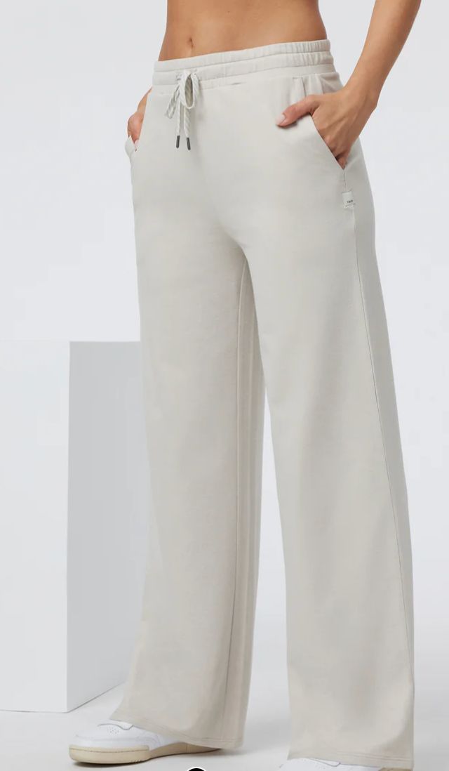 Vuori W&#39;s Halo Essential Wideleg