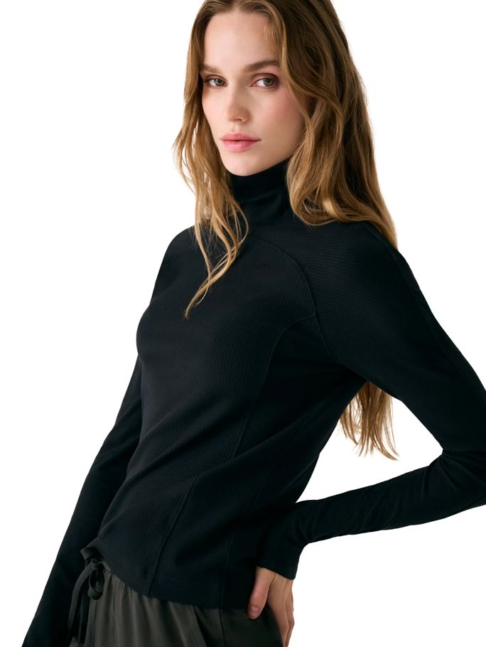 Lole Traverse Turtleneck