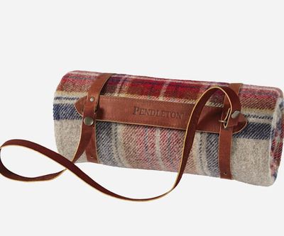 Pendleton Motor Robe with Carrier Pendleton Motor Robe with Carrier