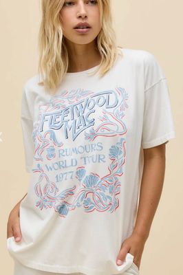 Daydreamer Fleetwood Mac World Tour '77 Tee Daydreamer Fleetwood Mac World Tour '77 Tee