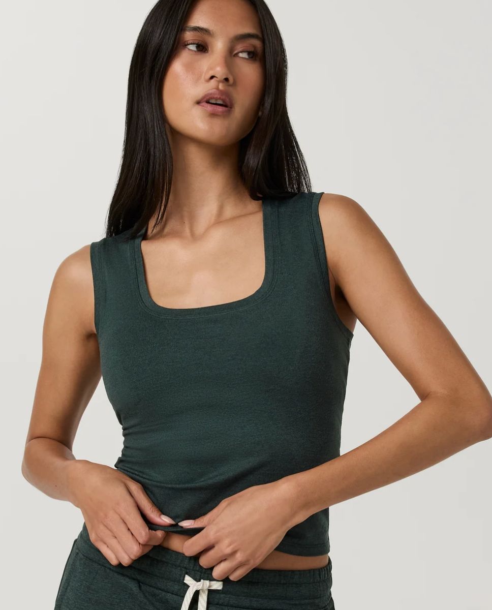 Vuori W's Halo Essential Scoop Tank