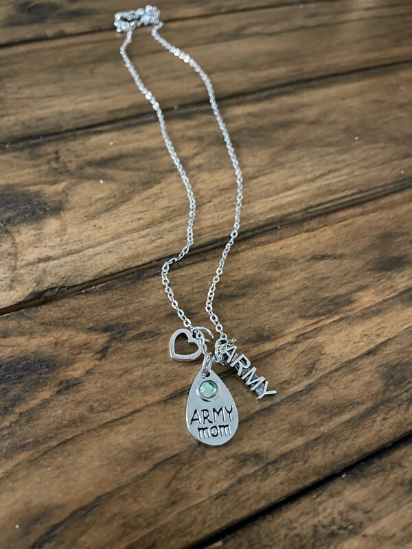Necklace “Army Mom”