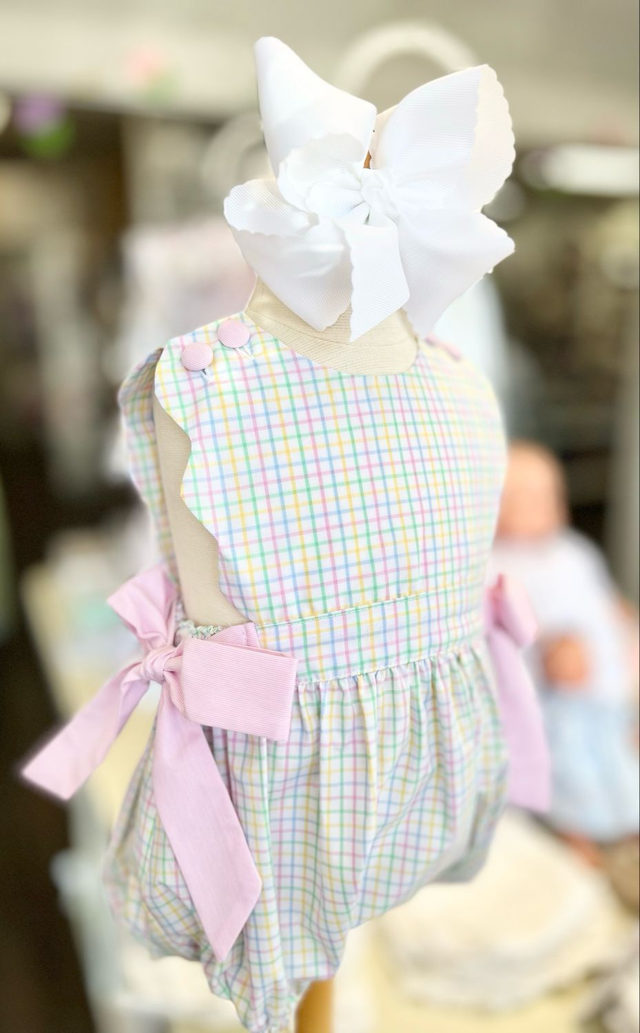 235 Shelly Scalloped Bubble