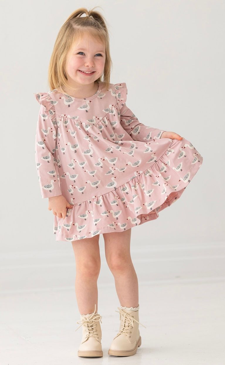 476 Ducky In Pink Dress