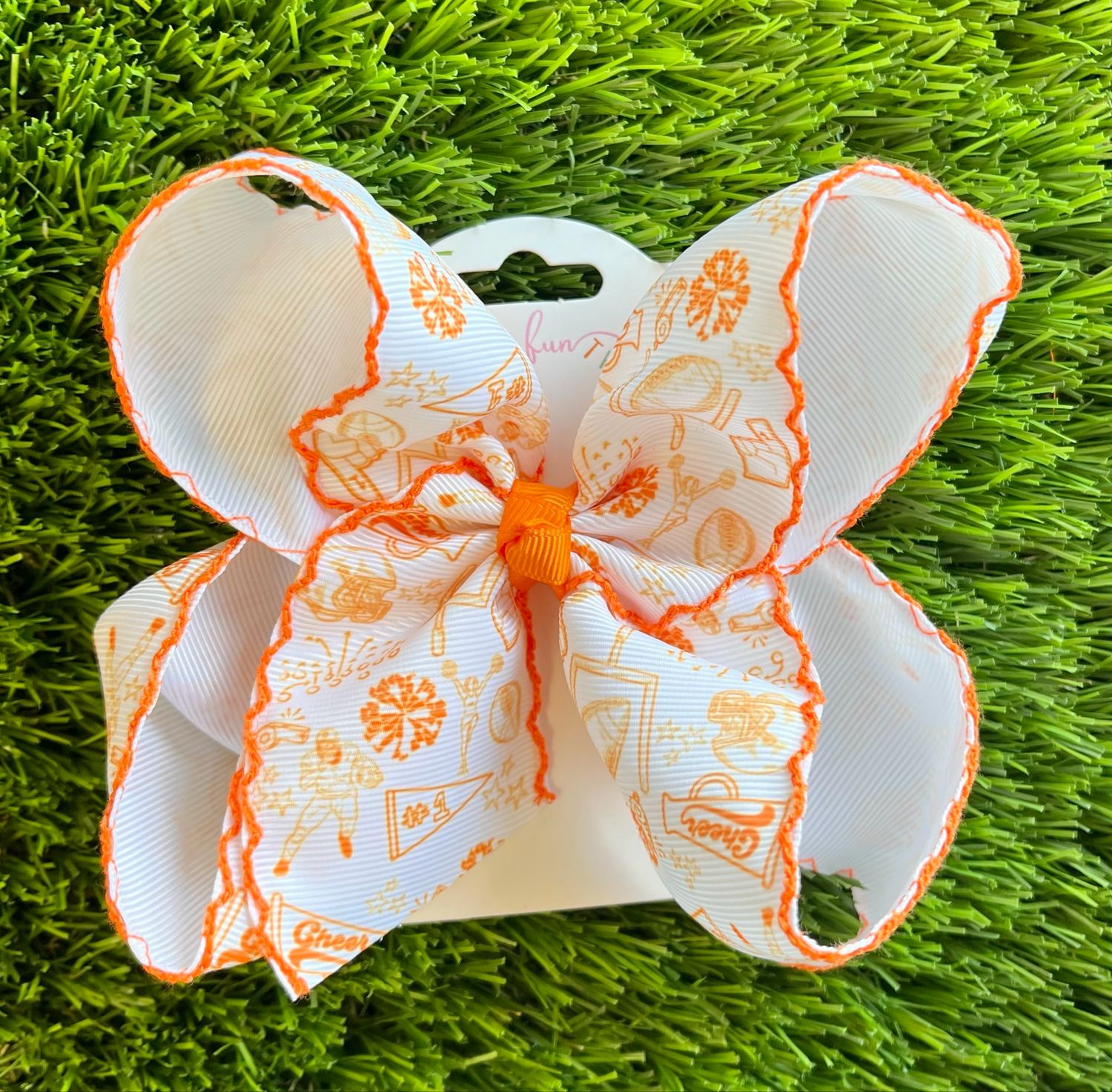 647 Stadium Style Bow