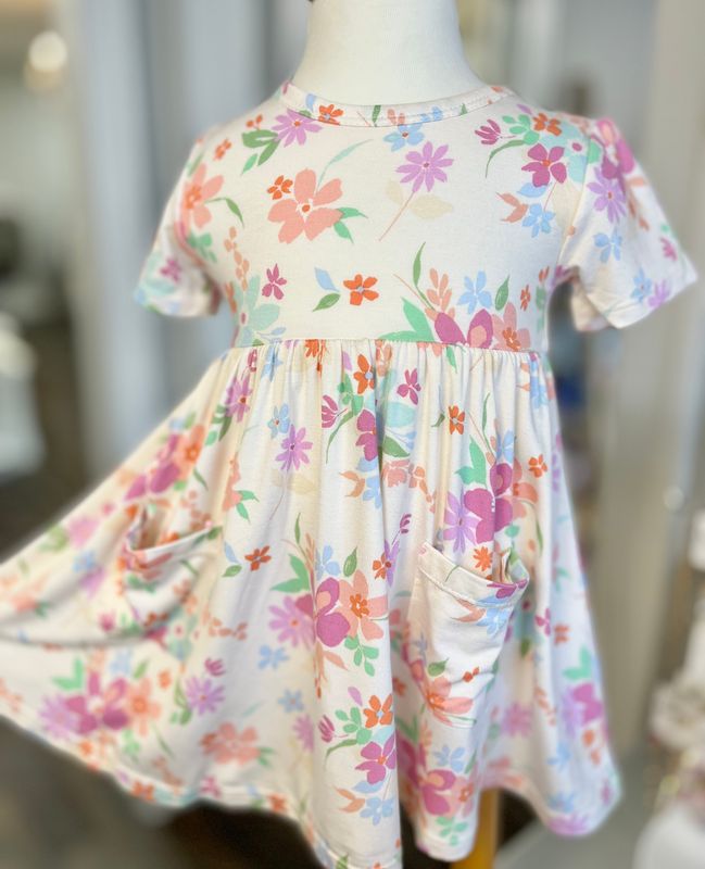 115 Blooms Twirly Pocket Dress 115 Blooms Twirly Pocket Dress