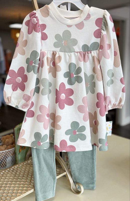 703 Sandy Sweatshirt And Legging Set 703 Sandy Sweatshirt And Legging Set