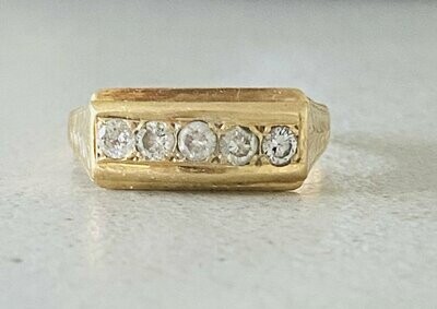 Antique ring with 5 rose cut diamonds