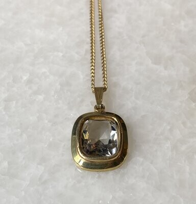 Gold plated necklace with smokey quarts pendant