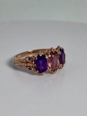 Ring with amethysts and tourmaline